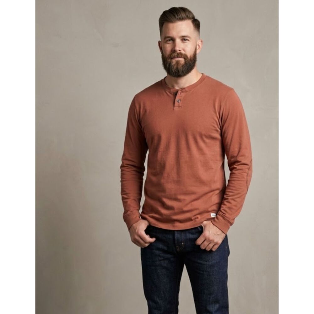 Vuori Ever Henley Long Sleeve Tee Men's Size Small